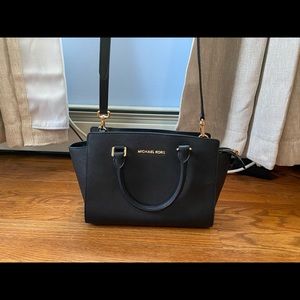 Michael Kors black & gold medium sized bag
